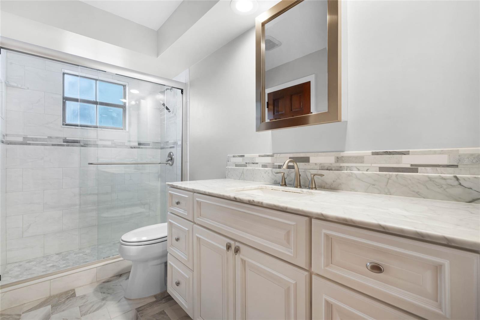 1315 N SHADOW RIDGE DR