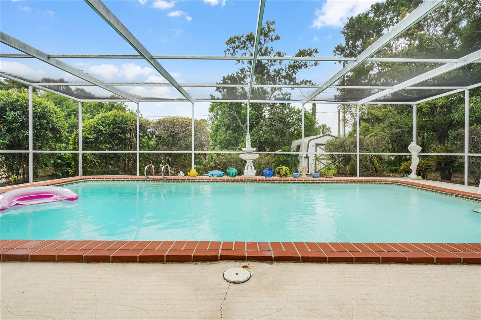 1315 N SHADOW RIDGE DR