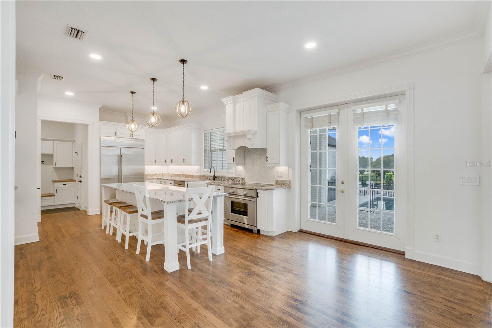 32327 EQUESTRIAN TRL