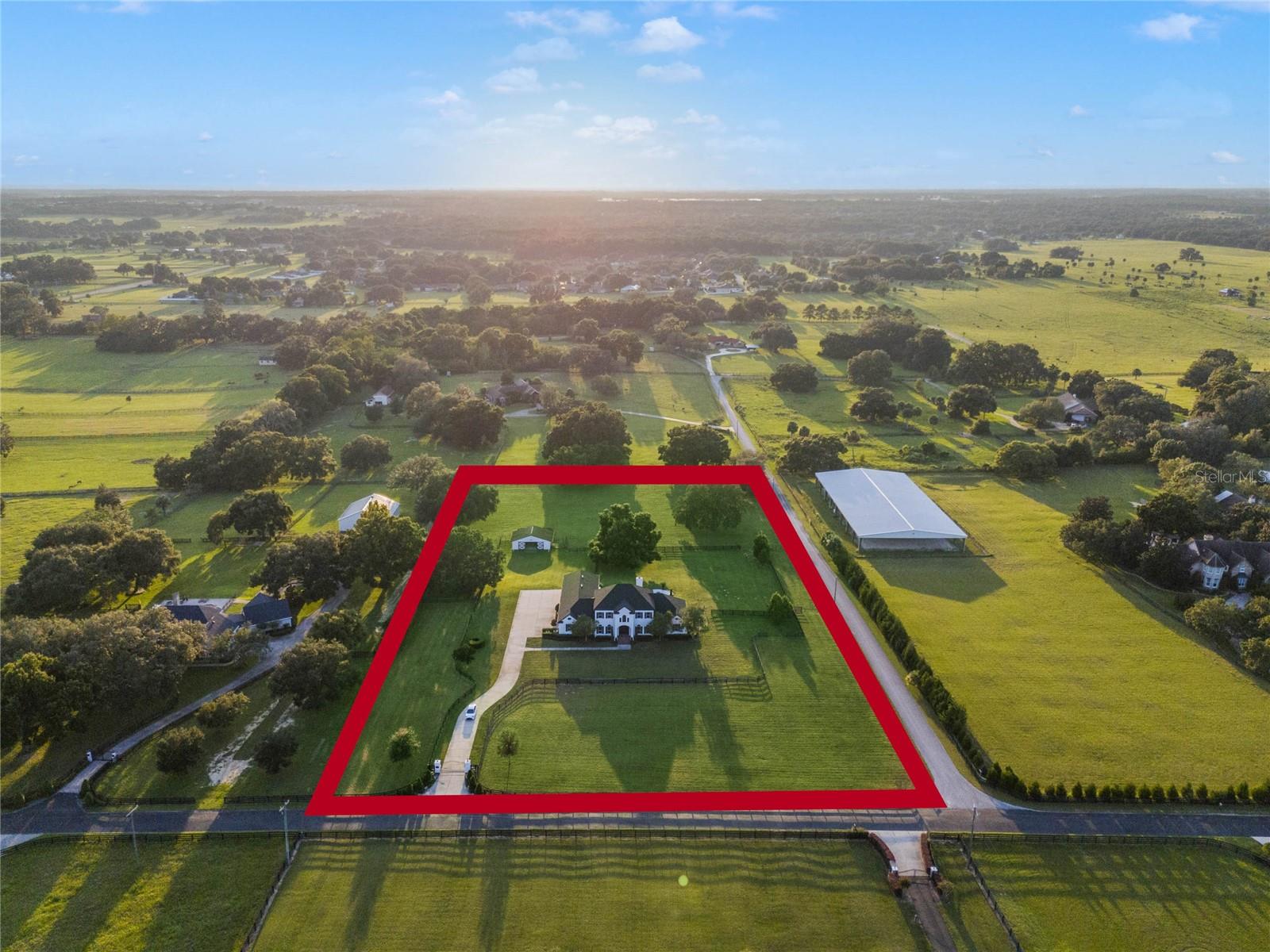 32327 EQUESTRIAN TRL