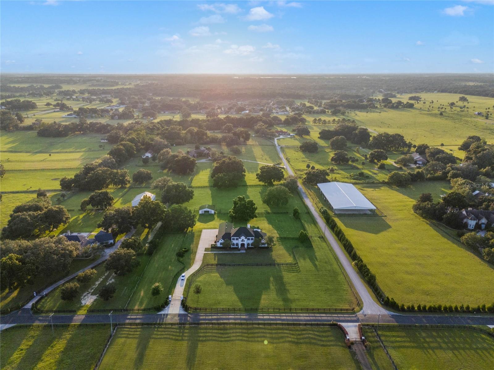 32327 EQUESTRIAN TRL