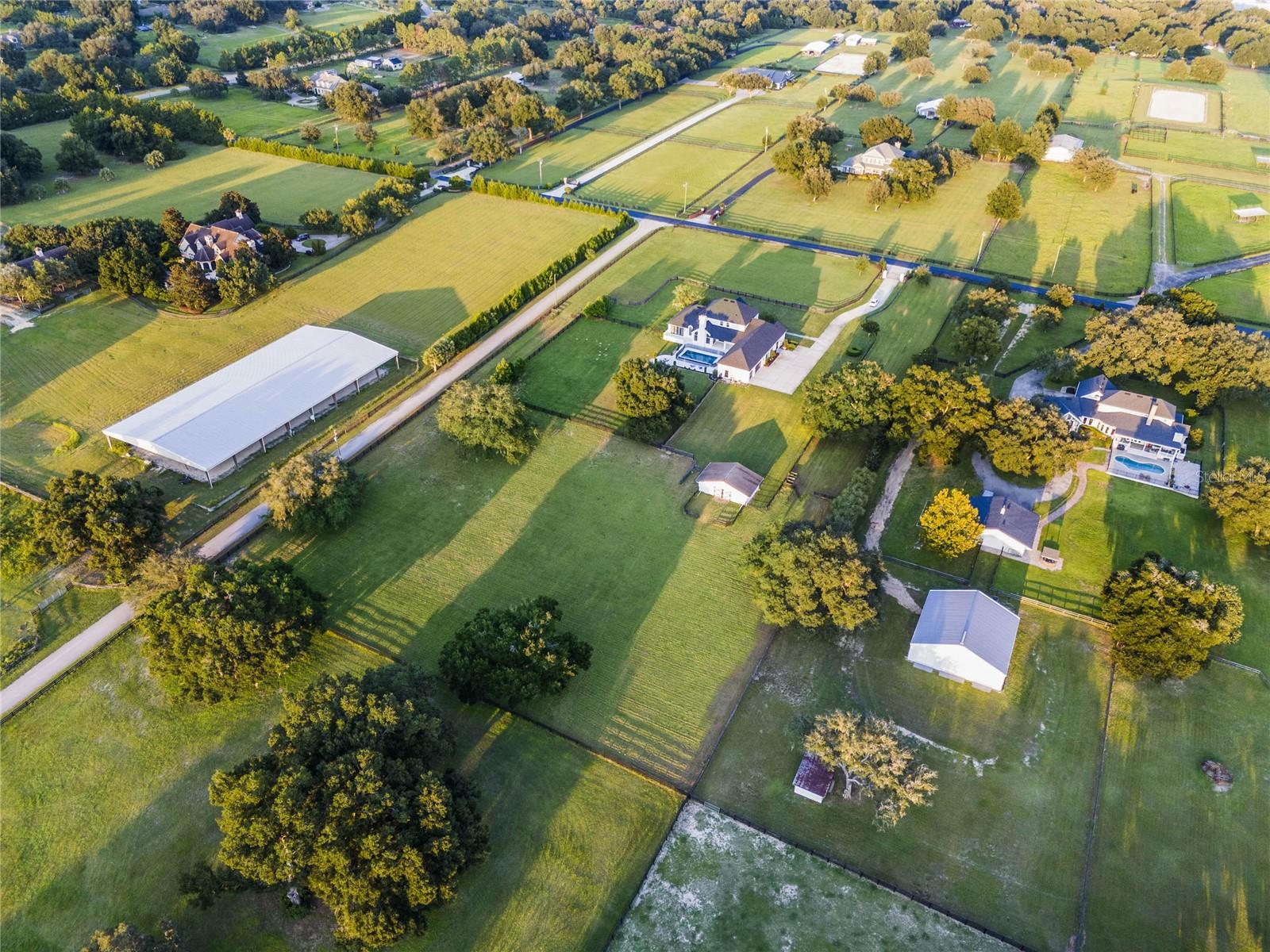 32327 EQUESTRIAN TRL