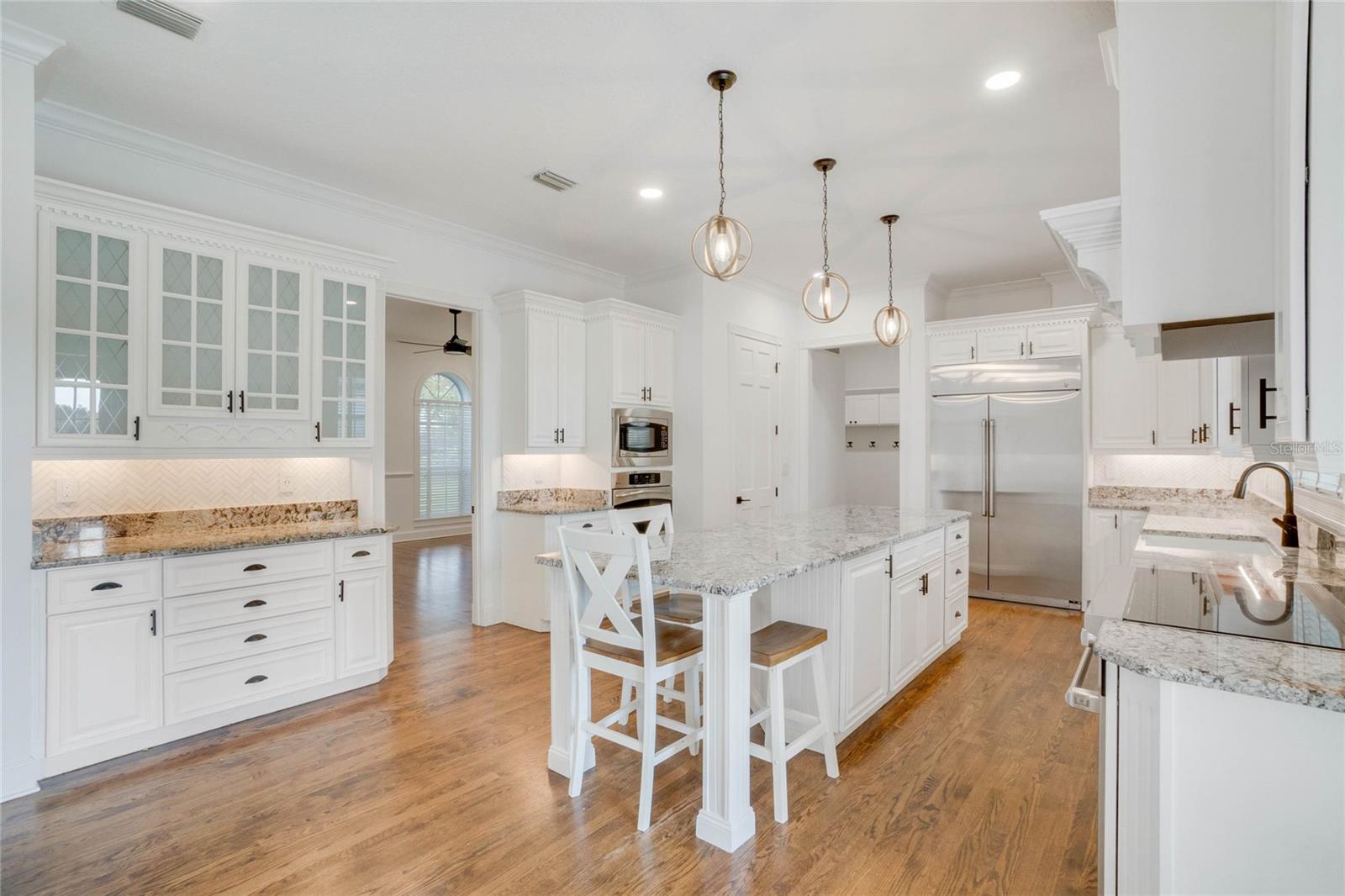 32327 EQUESTRIAN TRL