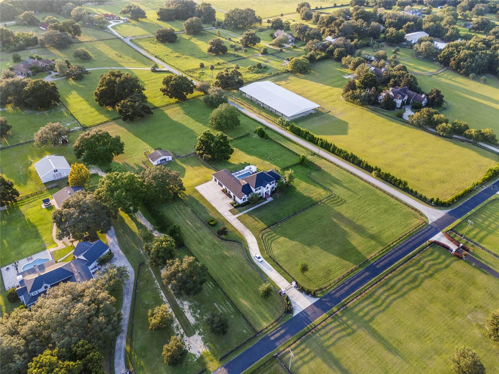 32327 EQUESTRIAN TRL