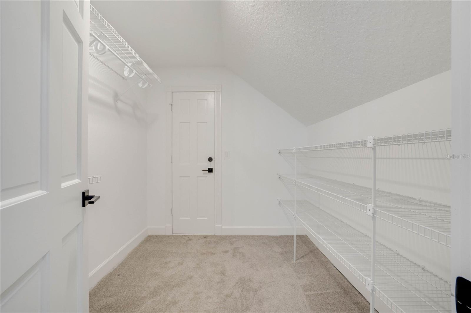 32327 EQUESTRIAN TRL