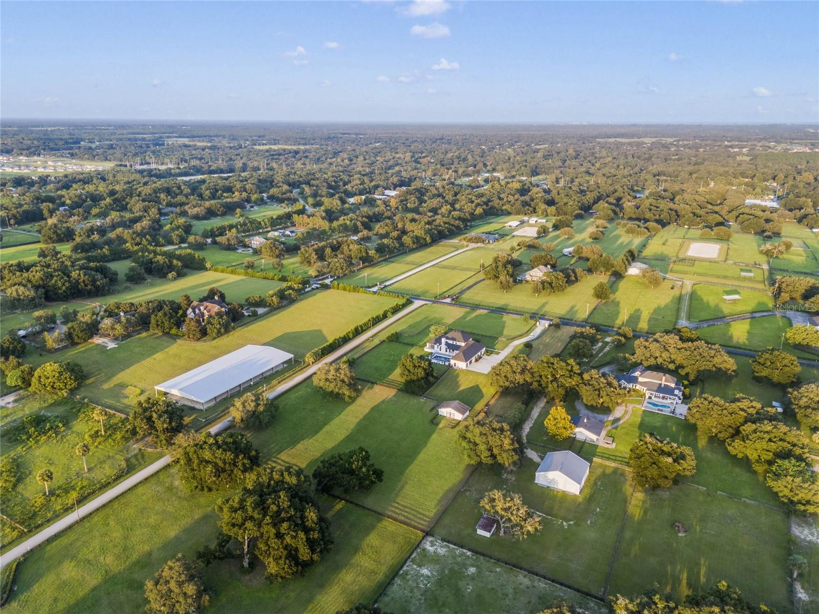 32327 EQUESTRIAN TRL