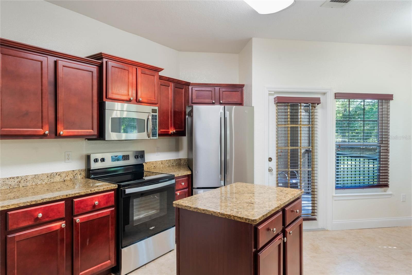 213 VILLA DI ESTE TER #113