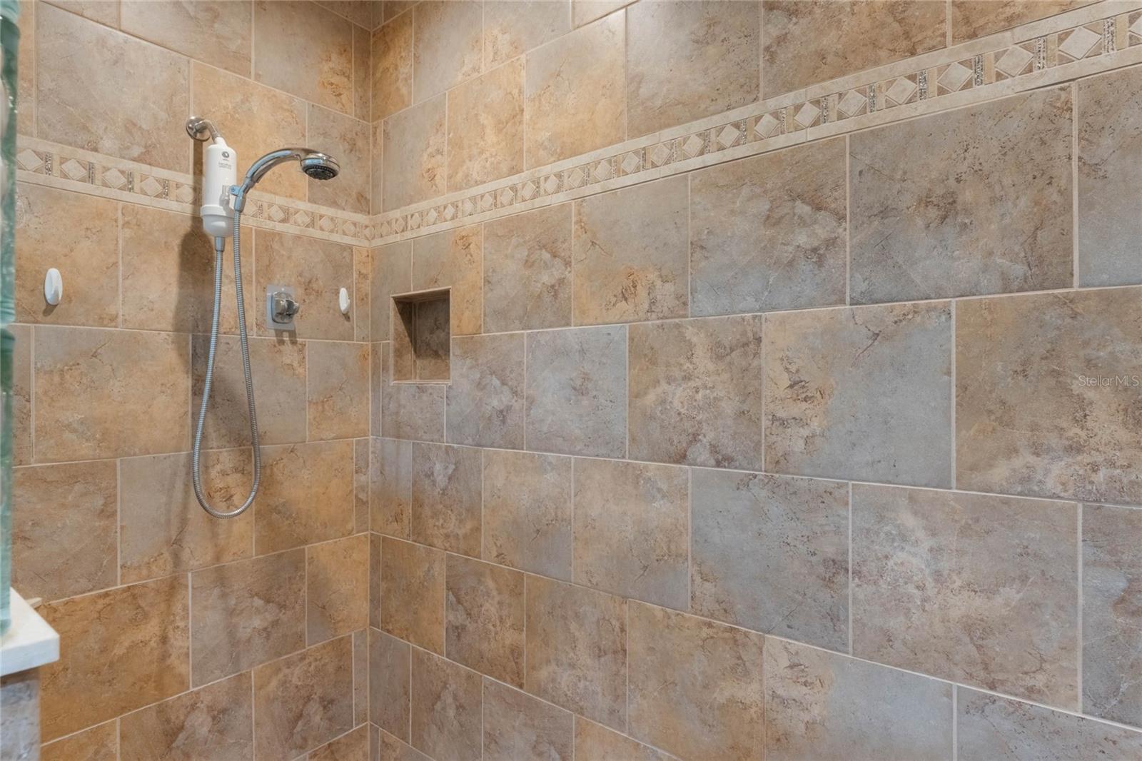 213 VILLA DI ESTE TER #113