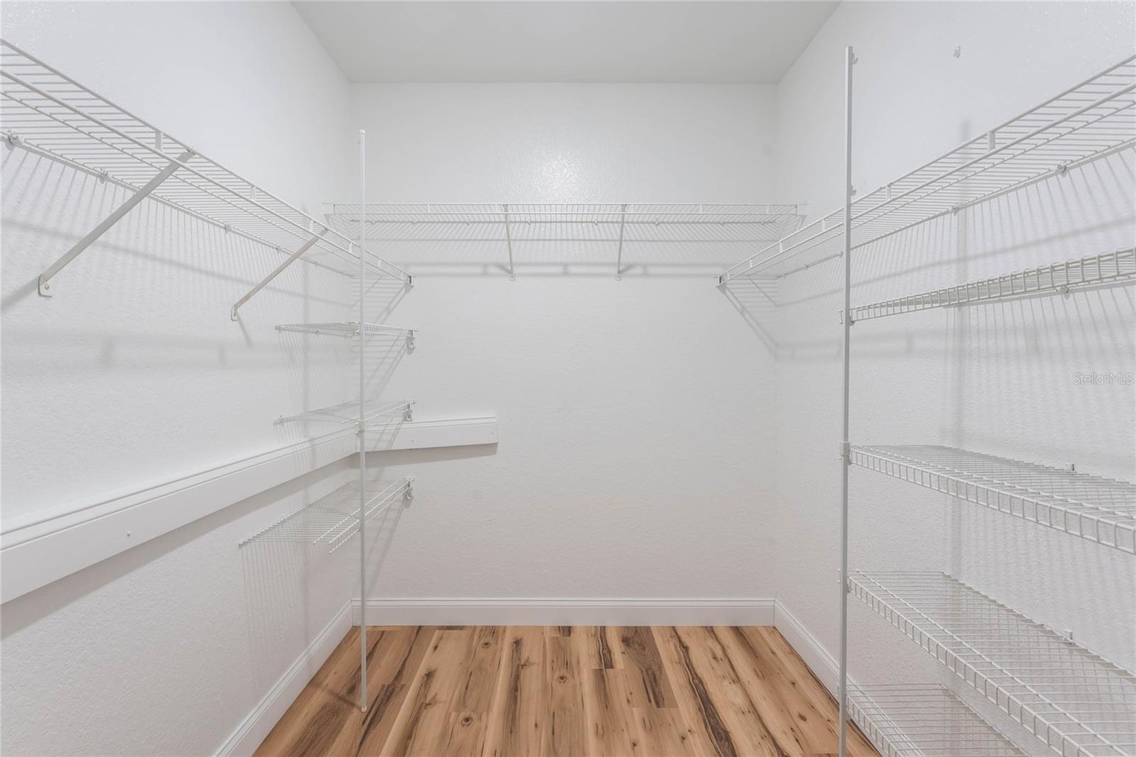 213 VILLA DI ESTE TER #113