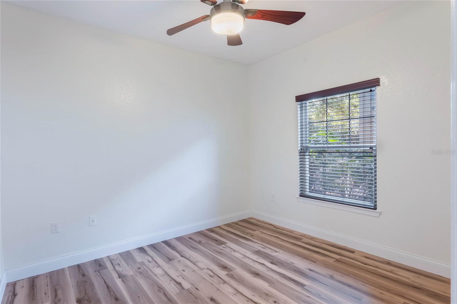 213 VILLA DI ESTE TER #113