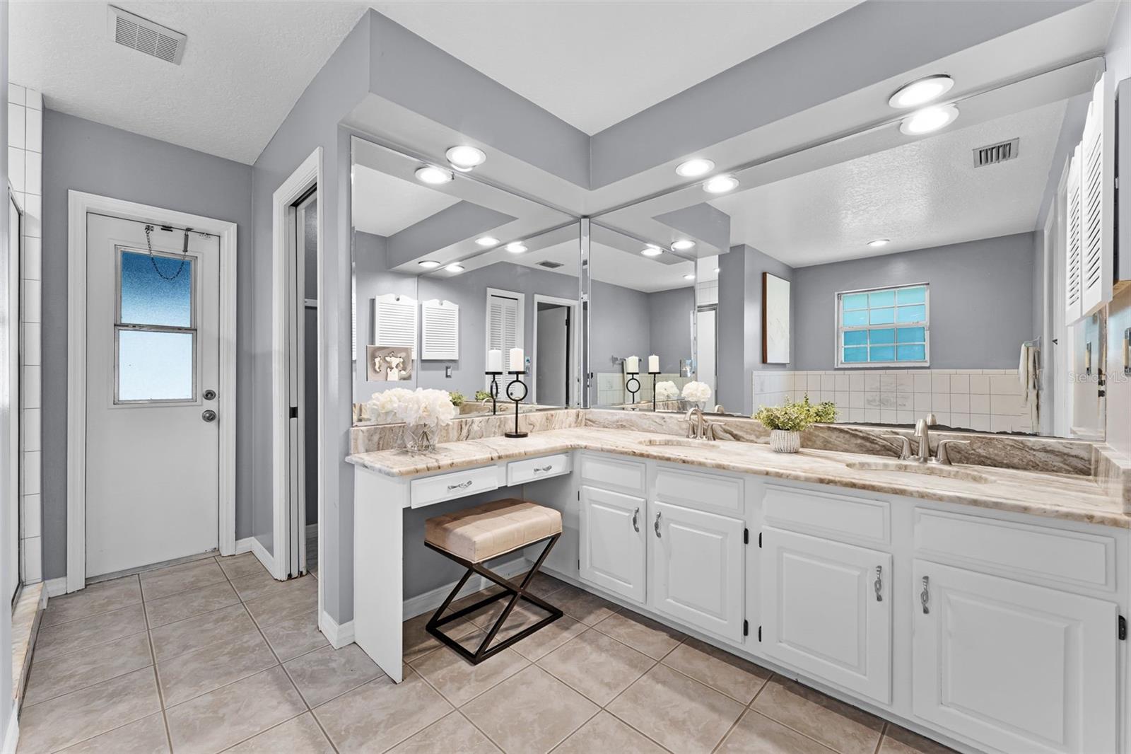 12041 GRAY BIRCH CIR