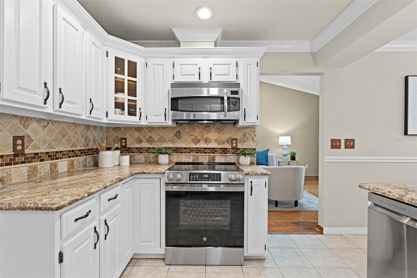 12041 GRAY BIRCH CIR