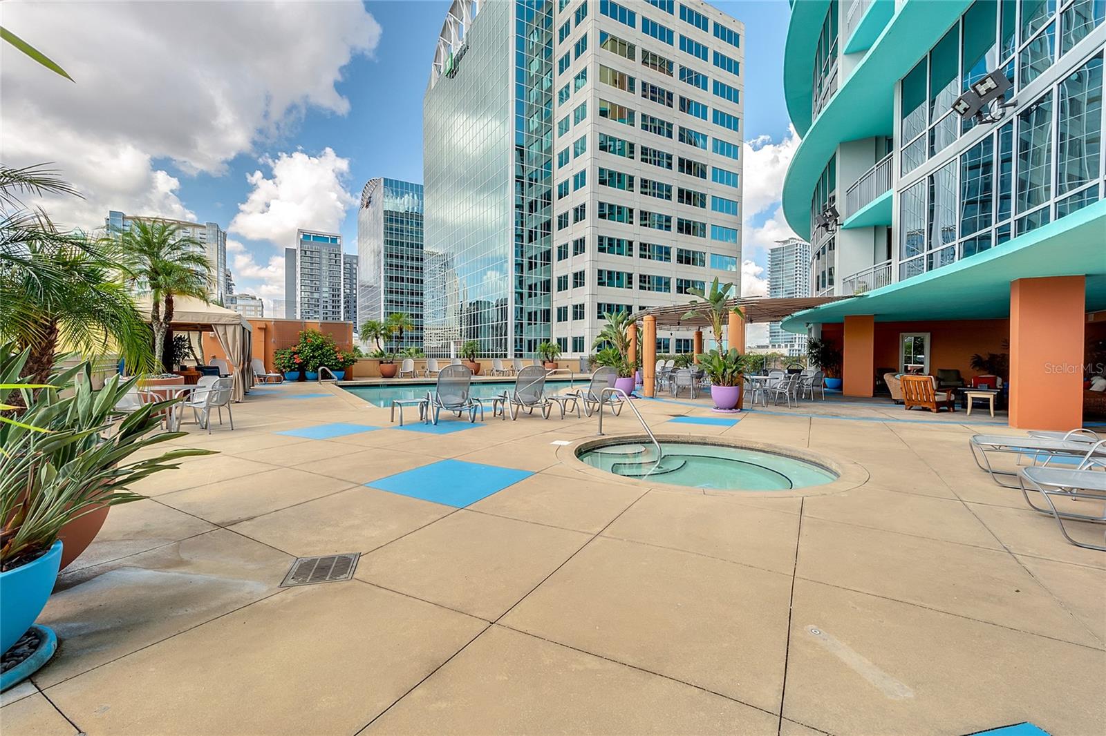 322 E CENTRAL BLVD #901