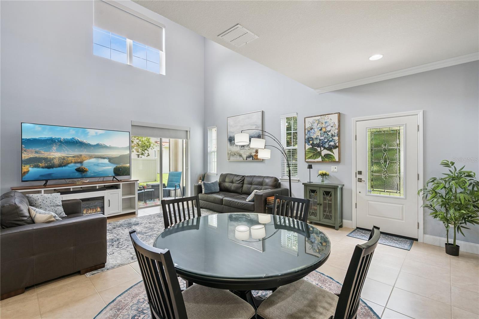 5571 SIRACUSA LN