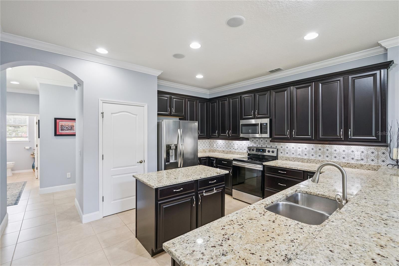 5571 SIRACUSA LN