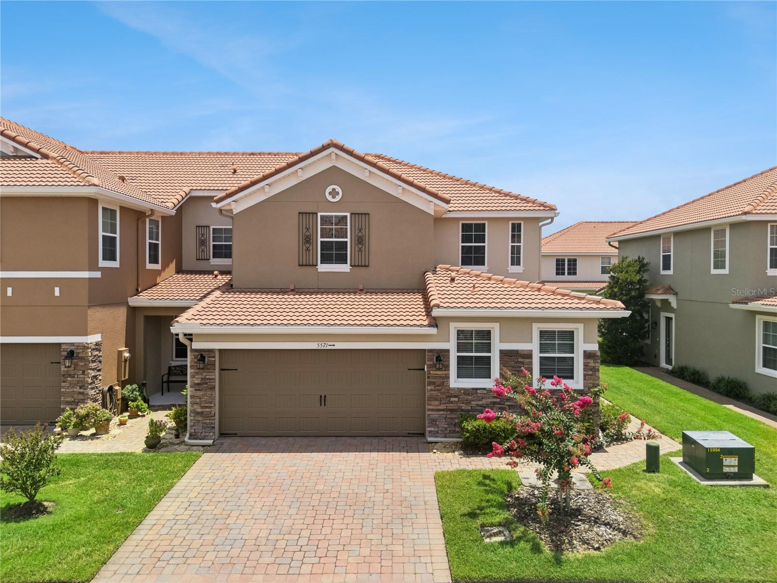 5571 SIRACUSA LN