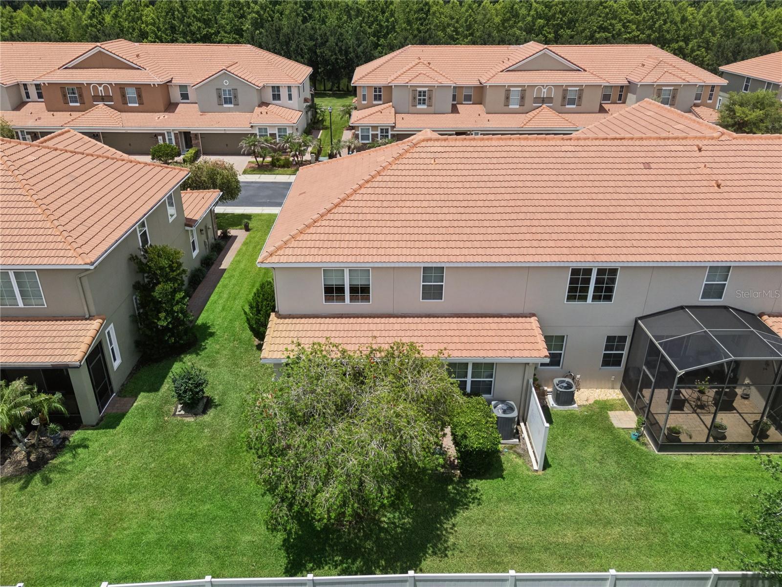 5571 SIRACUSA LN