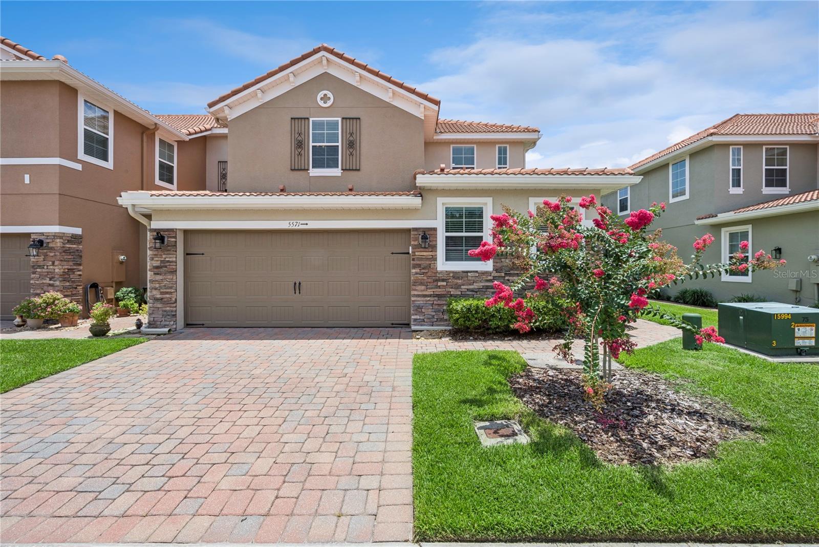 5571 SIRACUSA LN