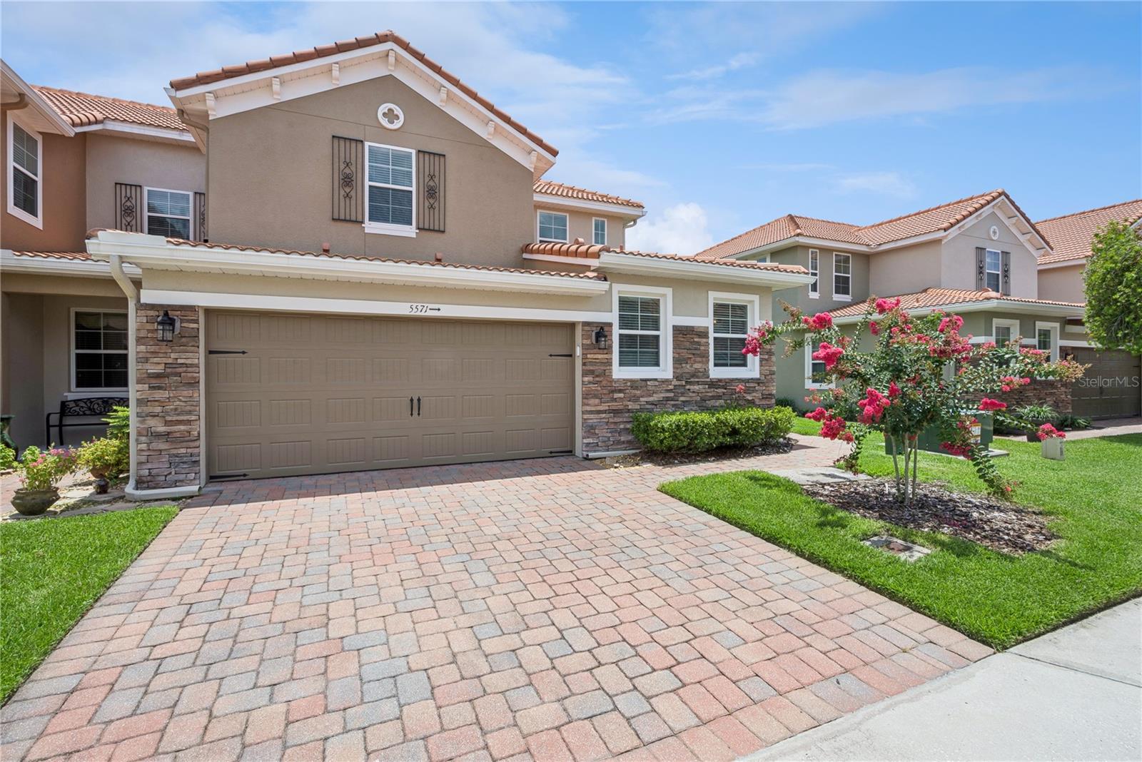 5571 SIRACUSA LN