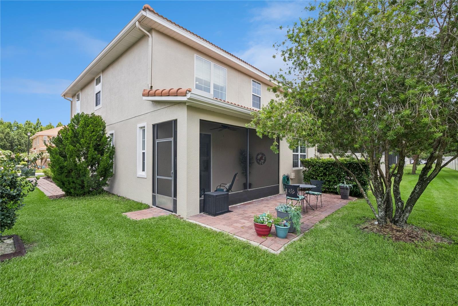 5571 SIRACUSA LN