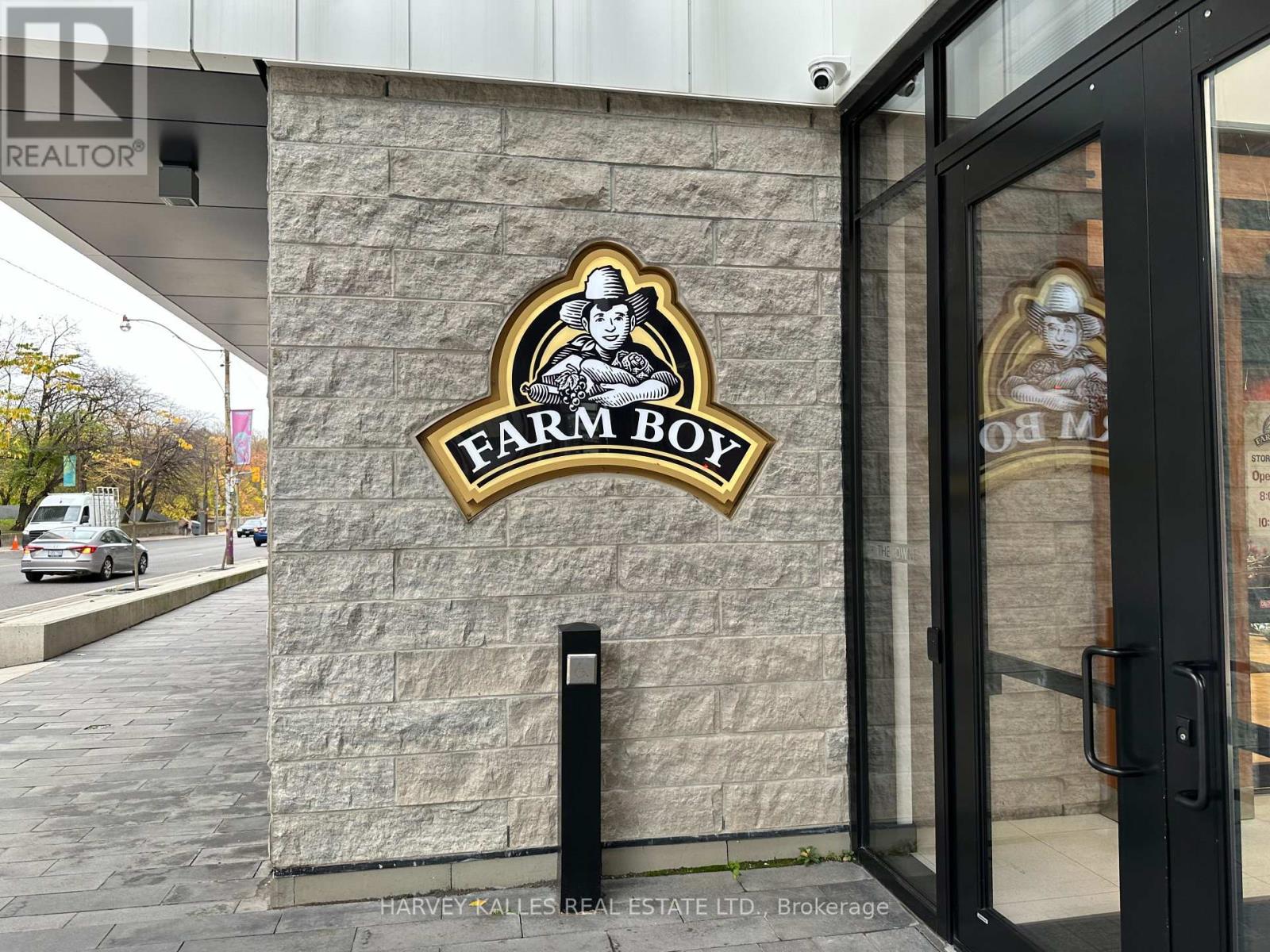 202A#1 - 79 ST CLAIR AVENUE E