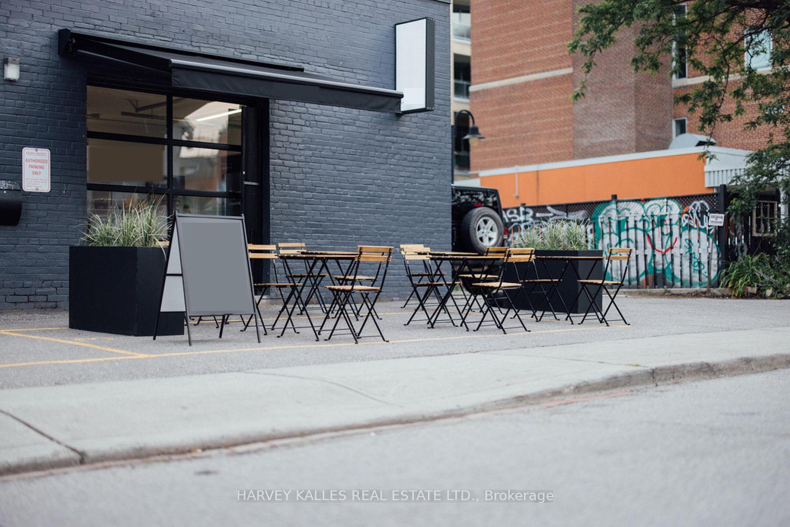 398 Spadina Avenue 2