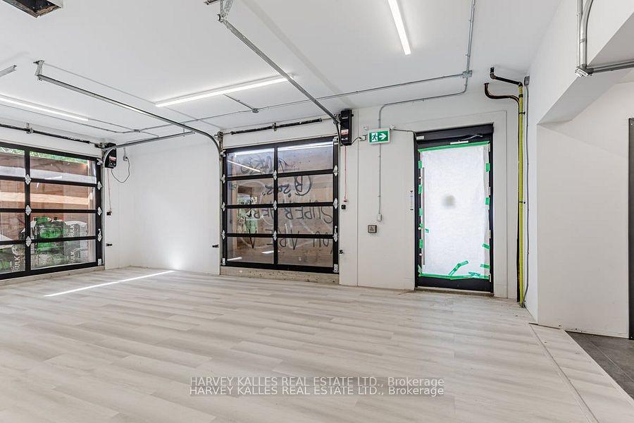 398 Spadina Avenue 2