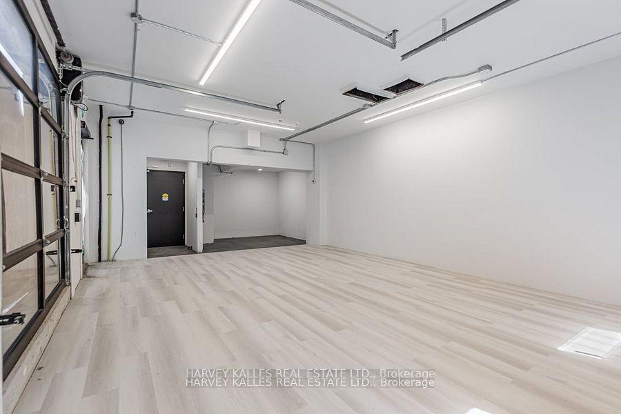 398 Spadina Avenue 2