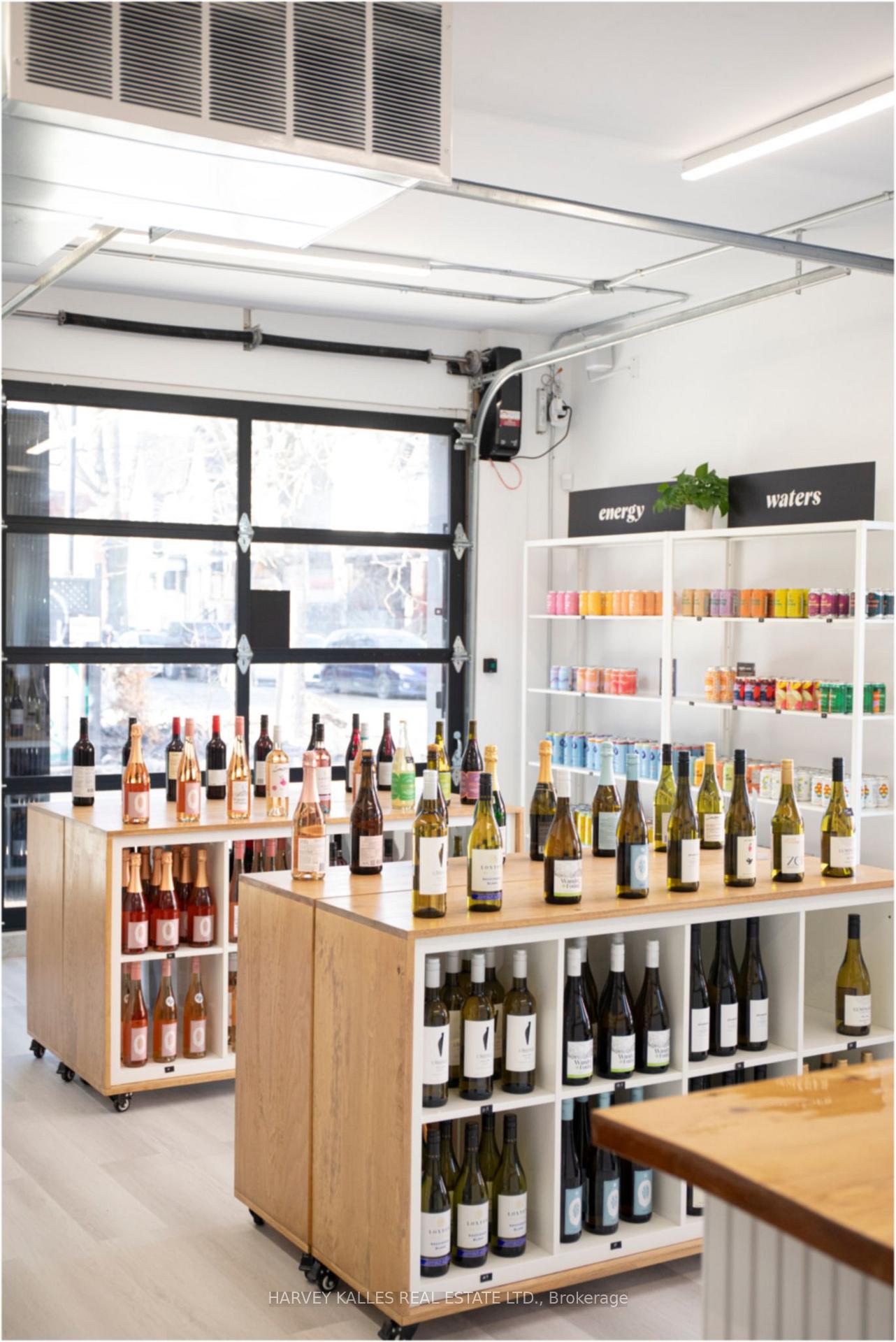 398 Spadina Avenue 2