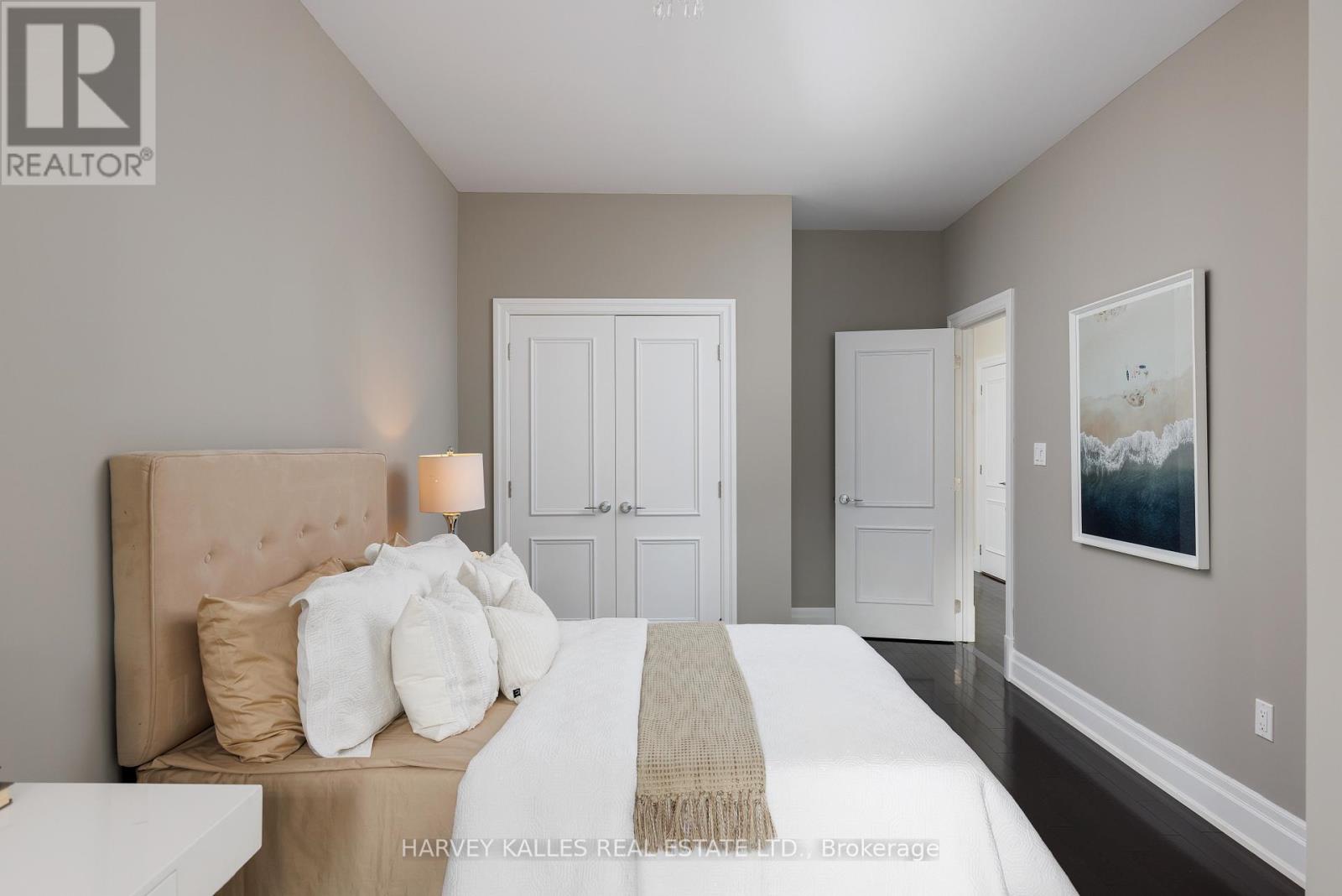 304 - 51 YORK MILLS ROAD