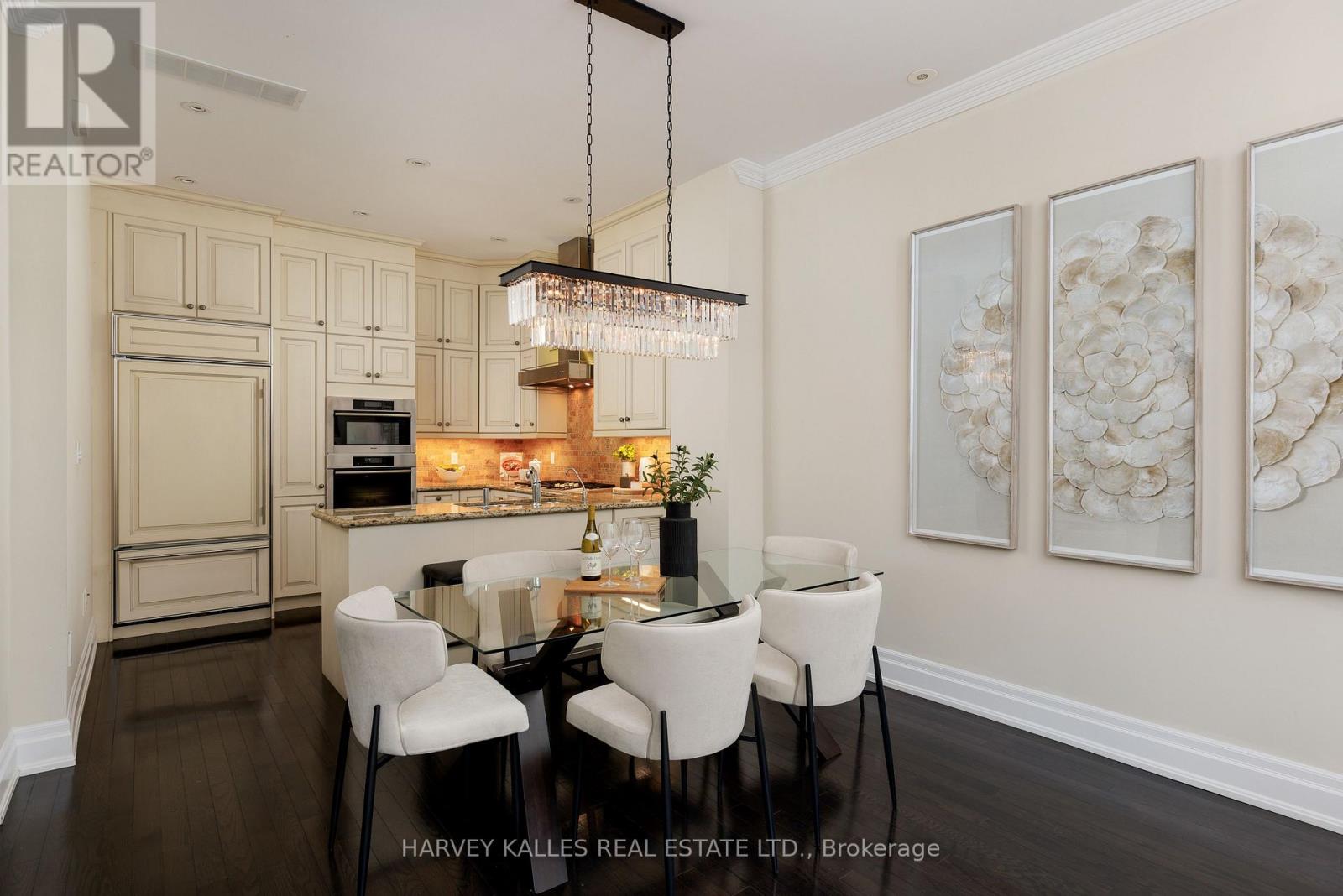 304 - 51 YORK MILLS ROAD