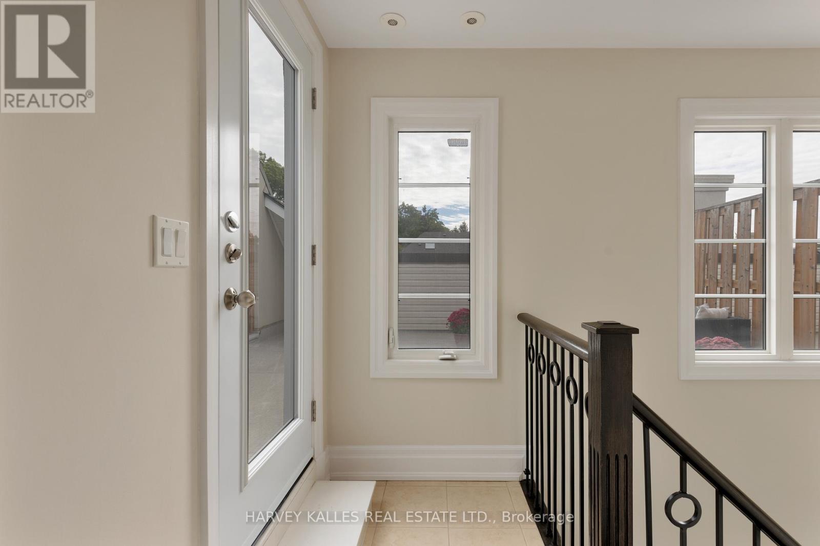 304 - 51 YORK MILLS ROAD