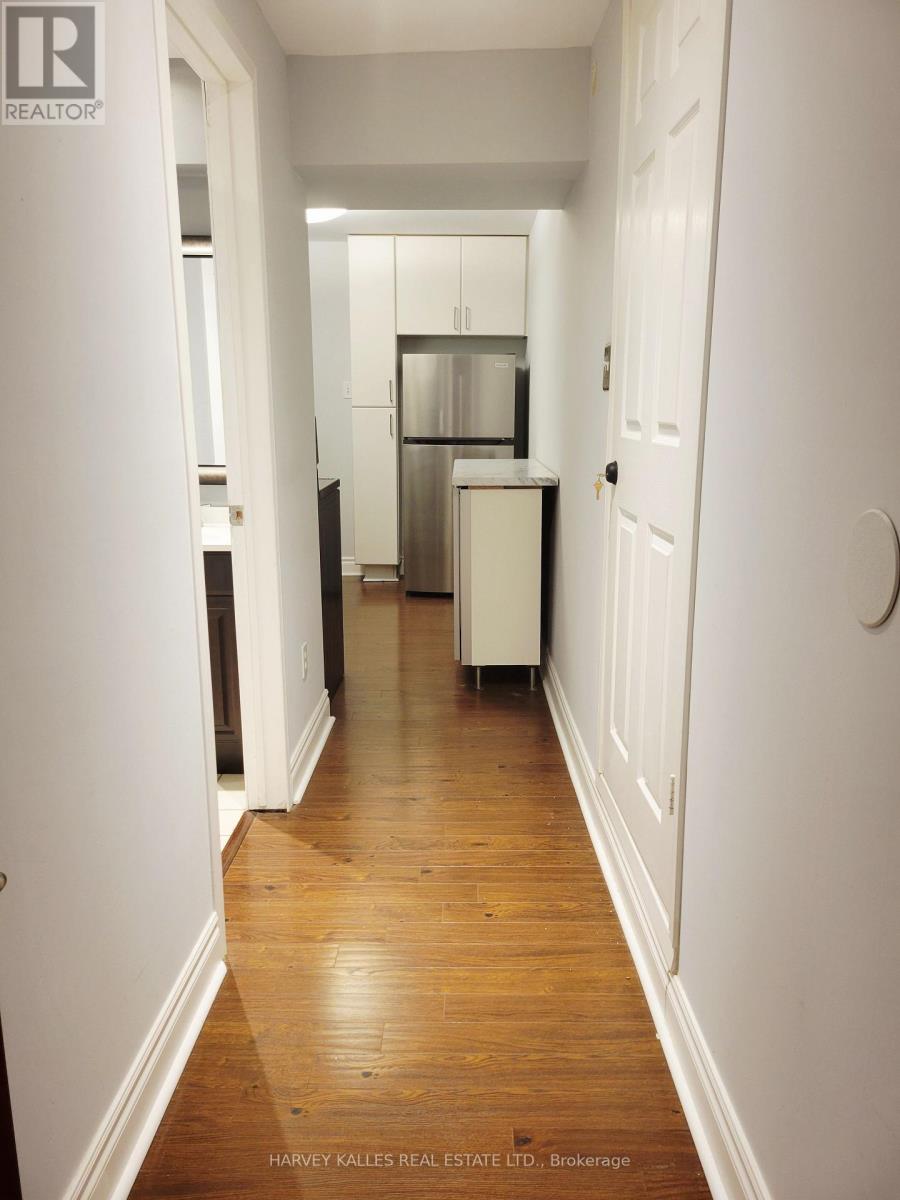 LOWER - 85 LANARK AVENUE