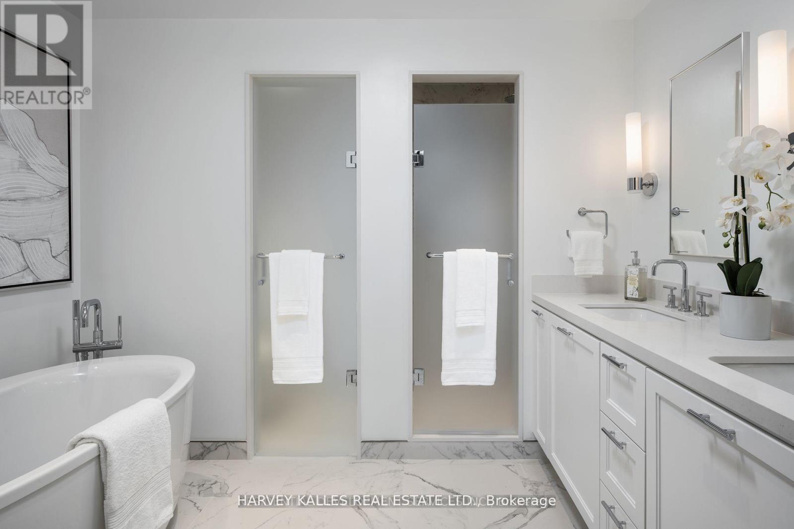 403 - 1 STRATHGOWAN AVENUE