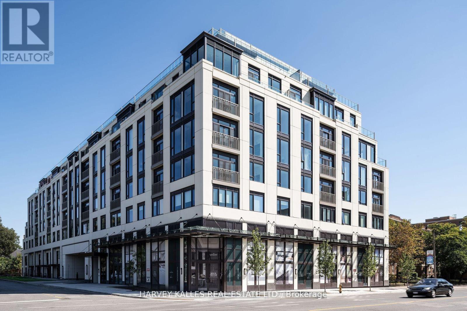 403 - 1 STRATHGOWAN AVENUE