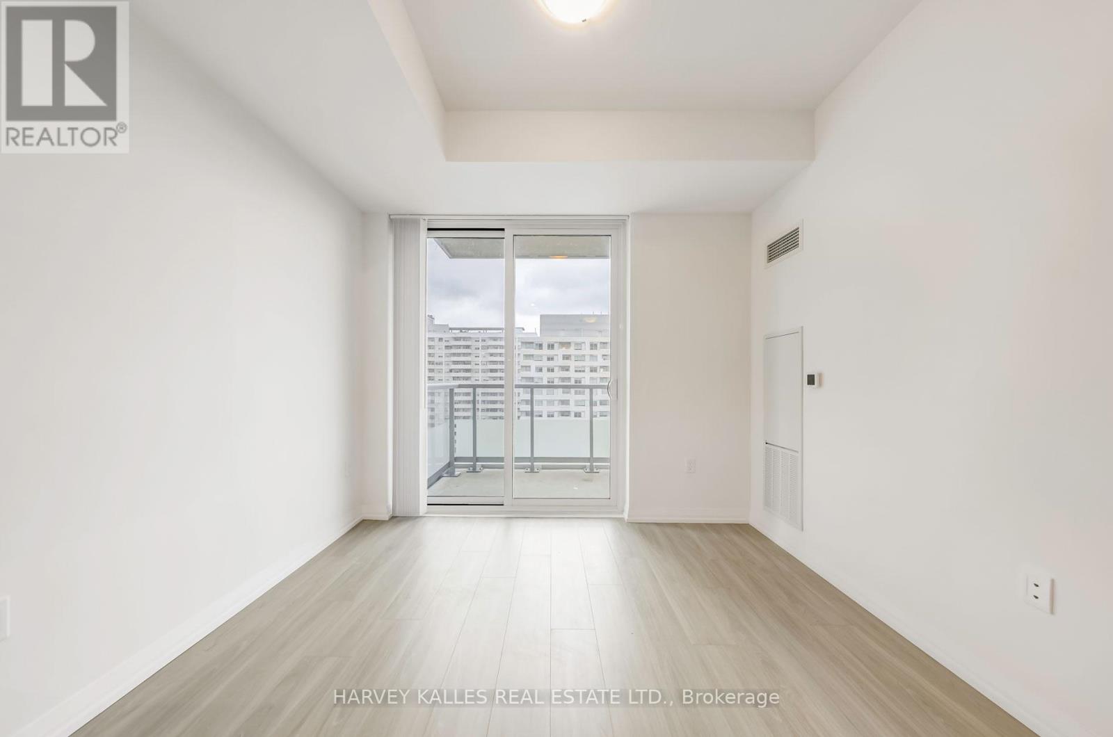 2504 - 25 HOLLY STREET