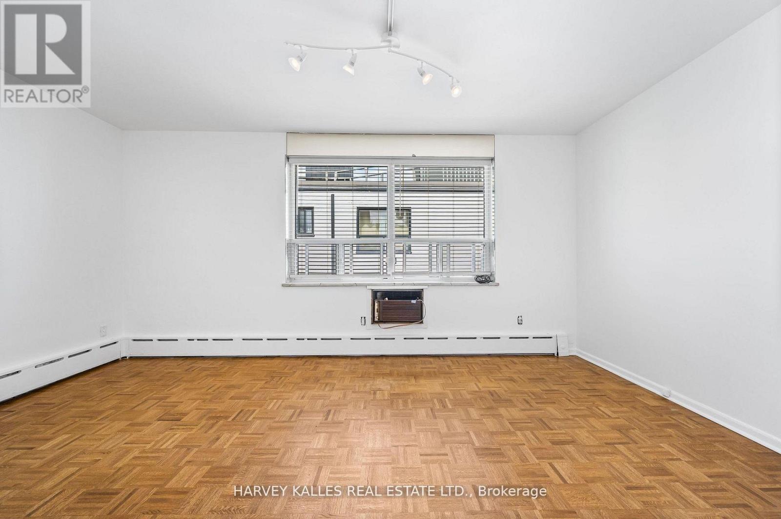 706 - 78 WARREN ROAD