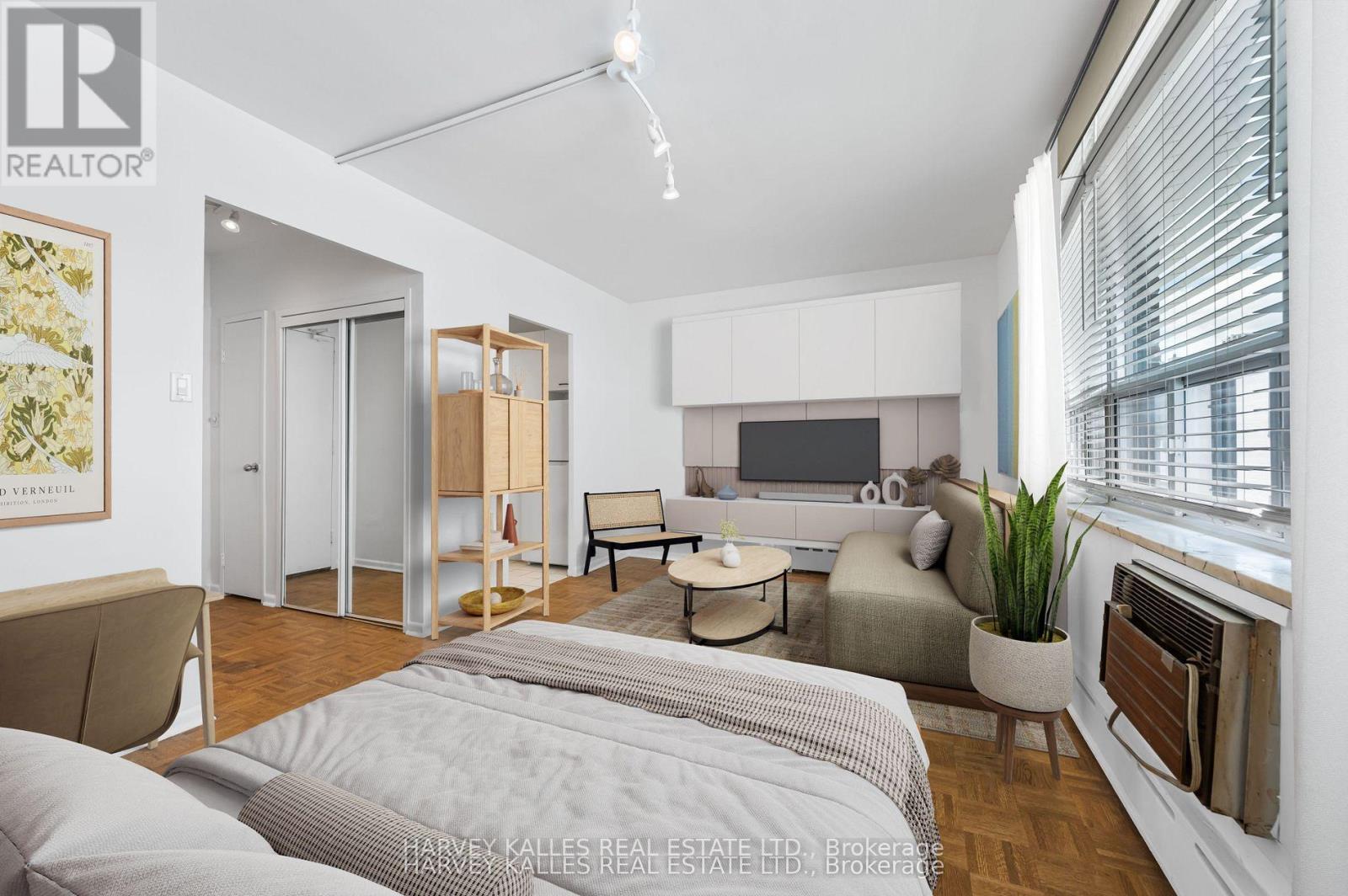 706 - 78 WARREN ROAD