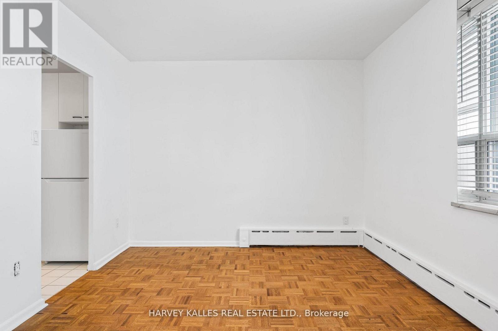 706 - 78 WARREN ROAD