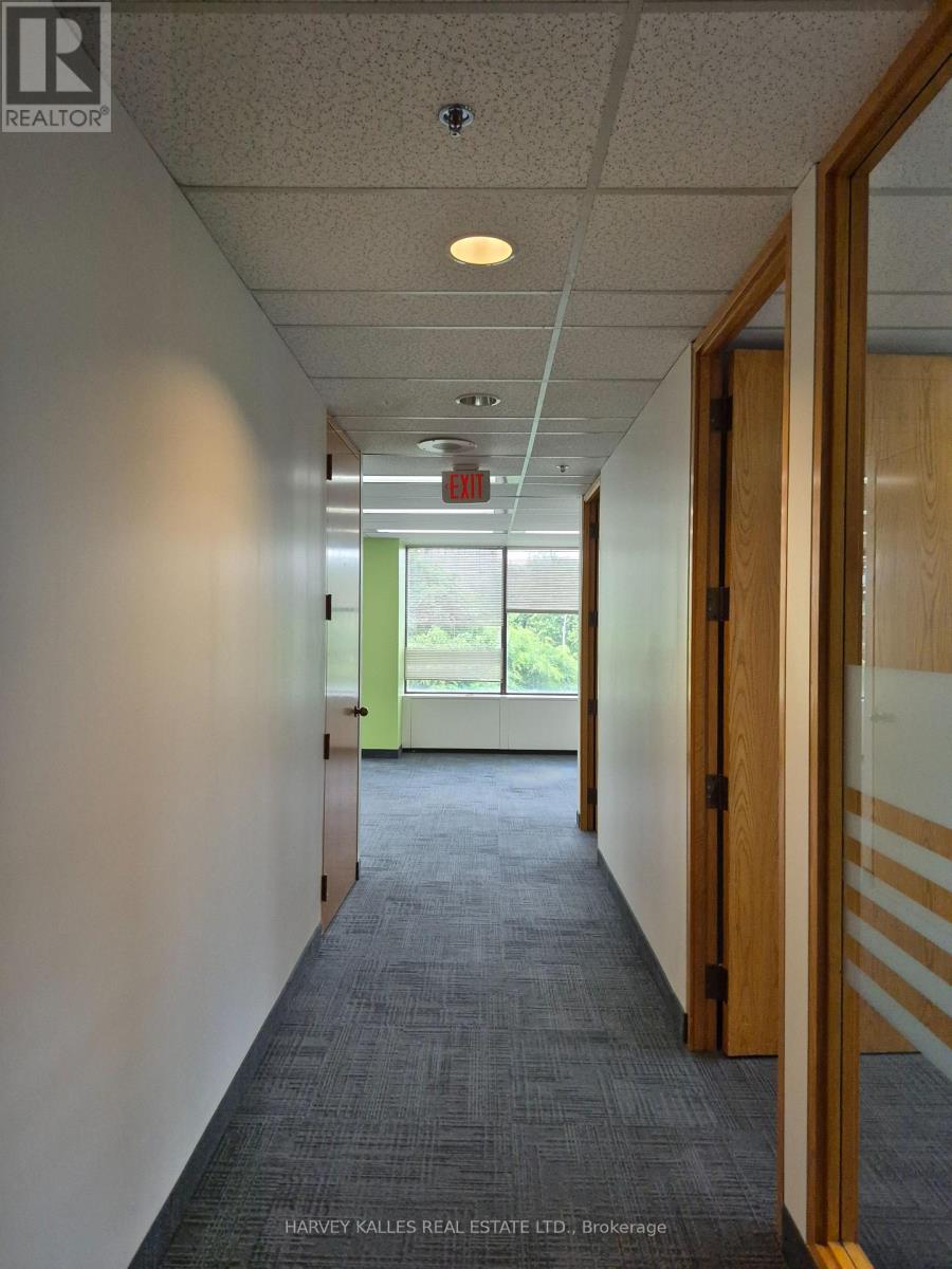 302 - 45 SHEPPARD AVENUE E