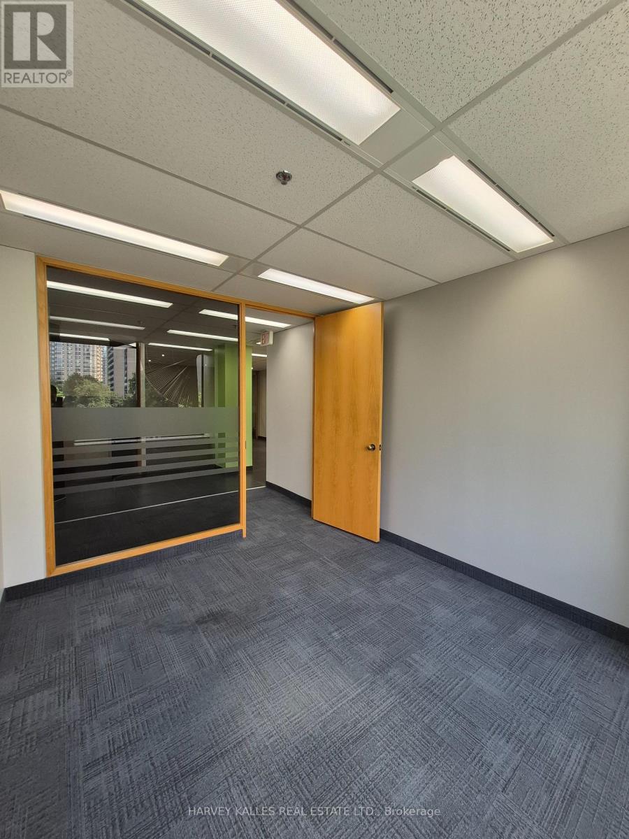 302 - 45 SHEPPARD AVENUE E