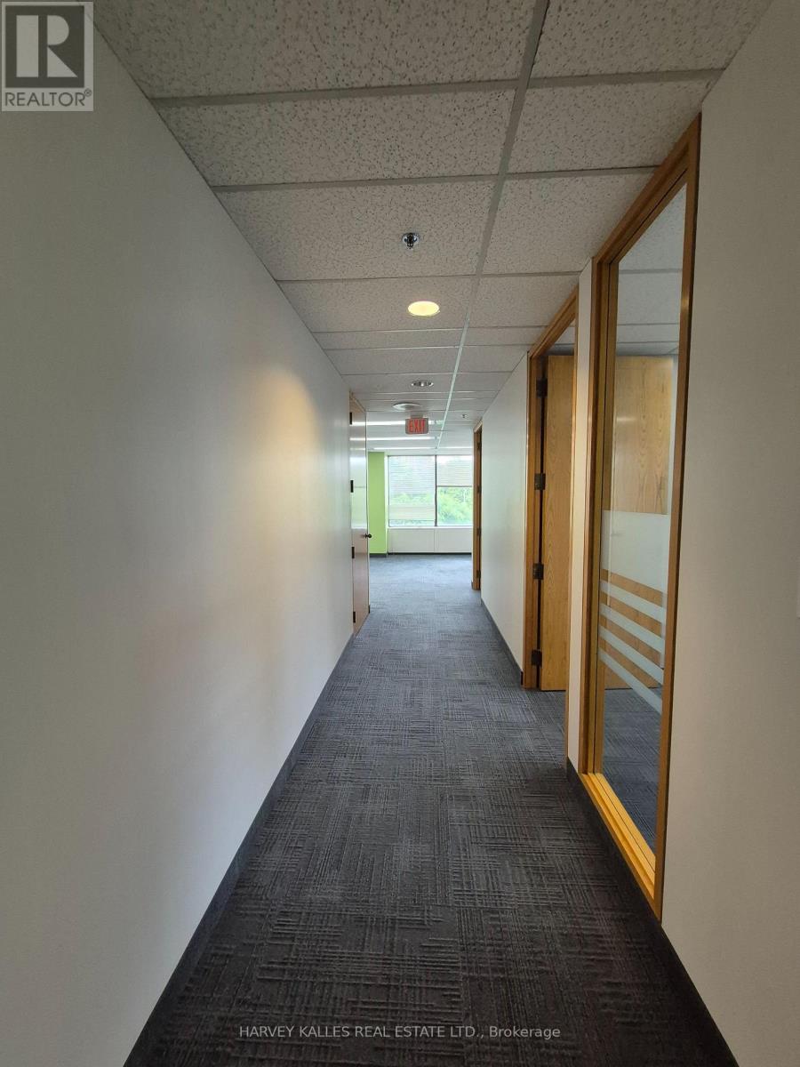 302 - 45 SHEPPARD AVENUE E