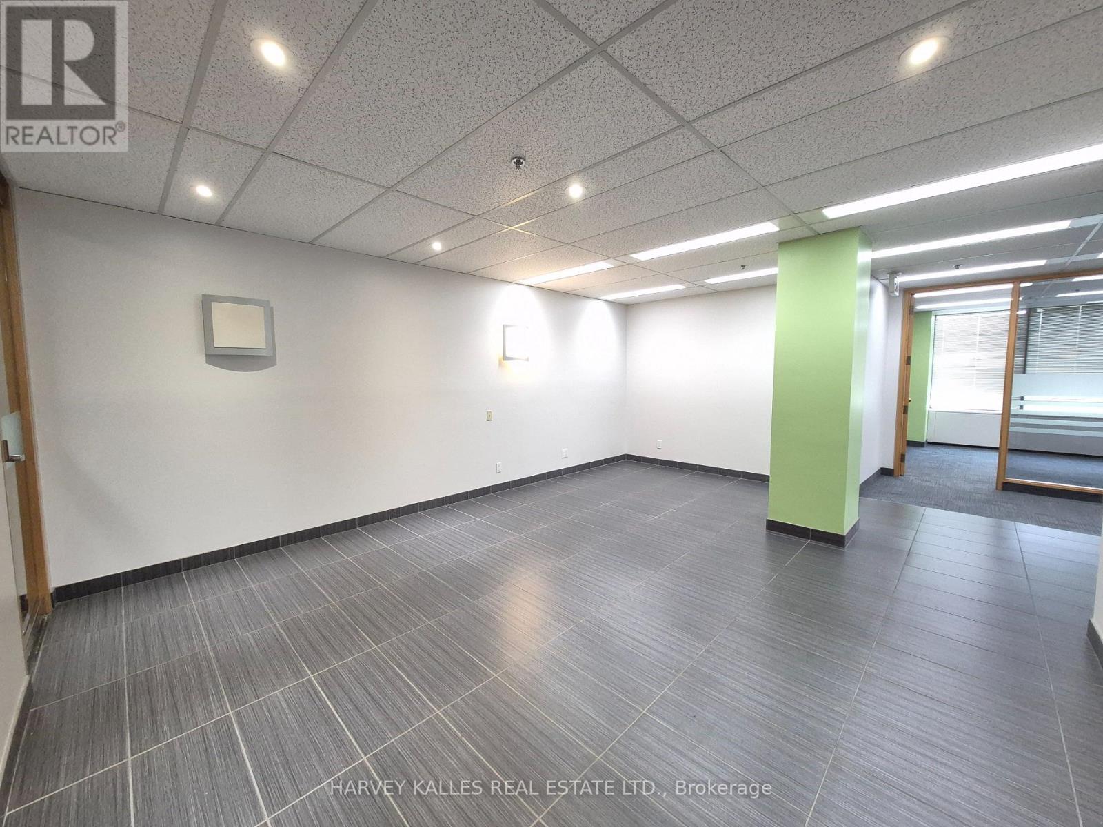 302 - 45 SHEPPARD AVENUE E