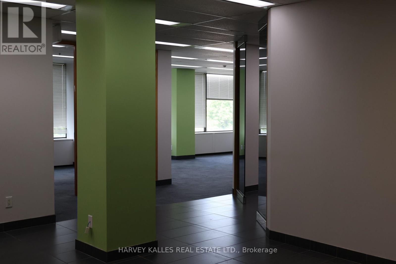 302 - 45 SHEPPARD AVENUE E