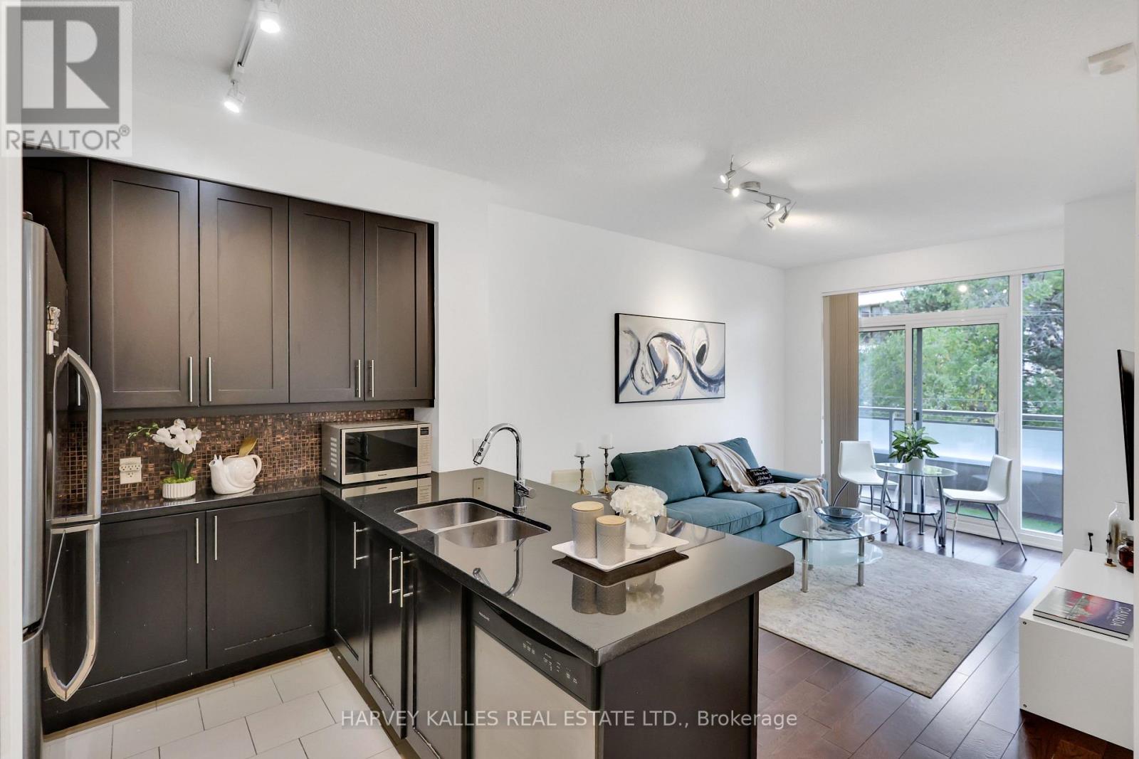 305 - 17 RUDDINGTON DRIVE