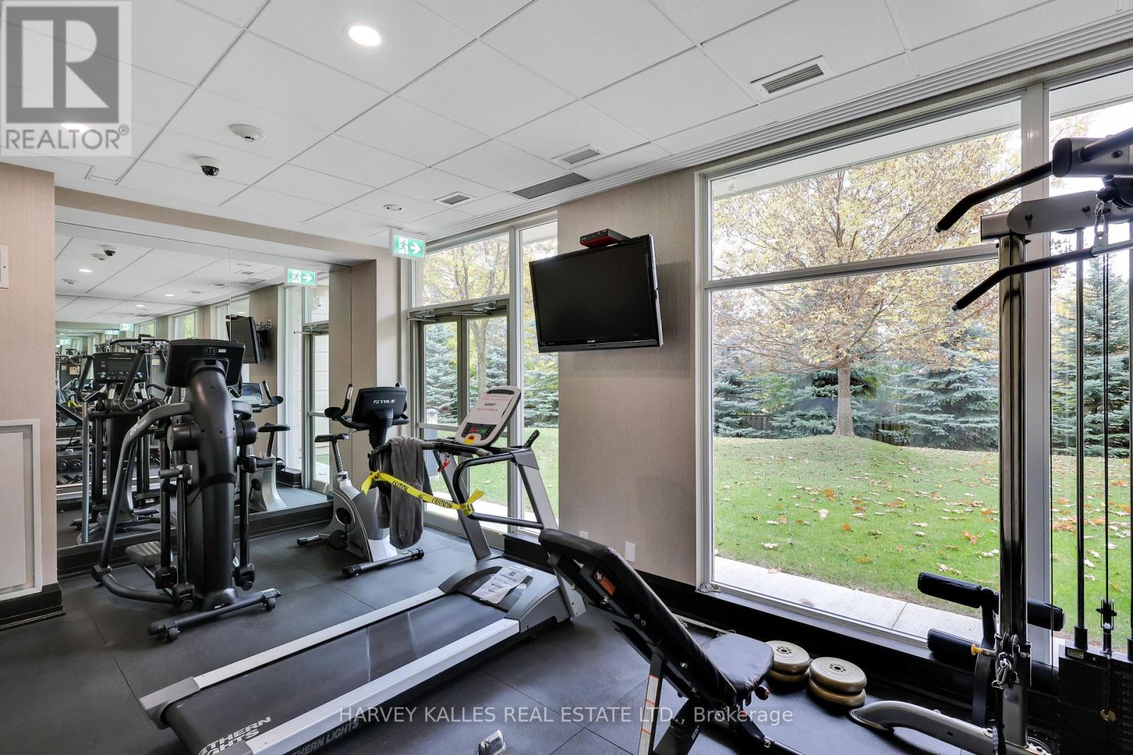 305 - 17 RUDDINGTON DRIVE