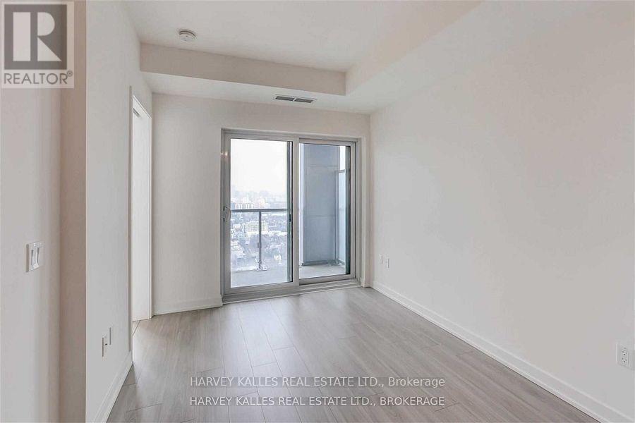 4906 - 1 YORKVILLE AVENUE