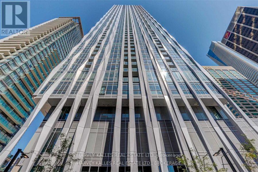 4906 - 1 YORKVILLE AVENUE