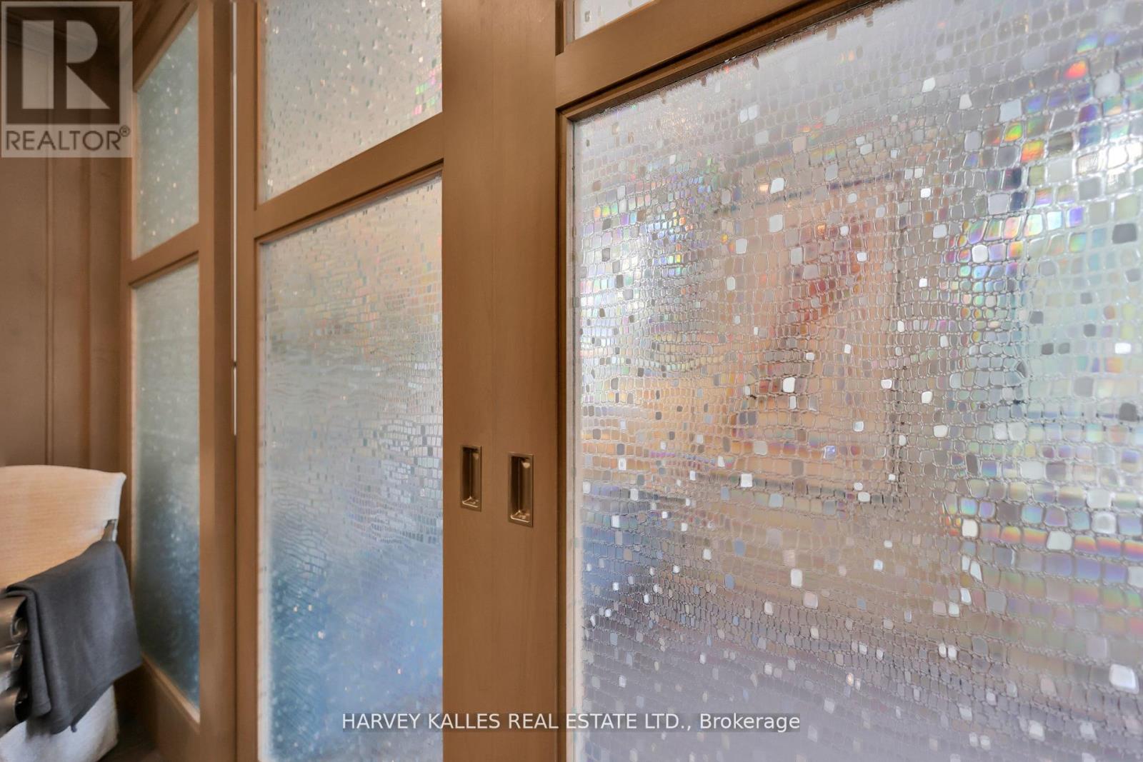 324-325 - 40 SYLVAN VALLEY WAY