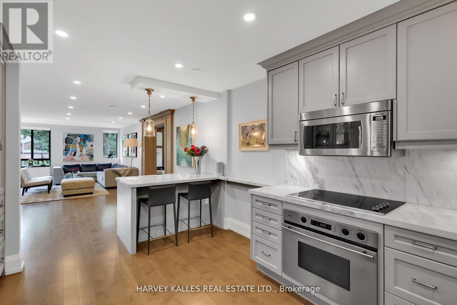 324-325 - 40 SYLVAN VALLEY WAY